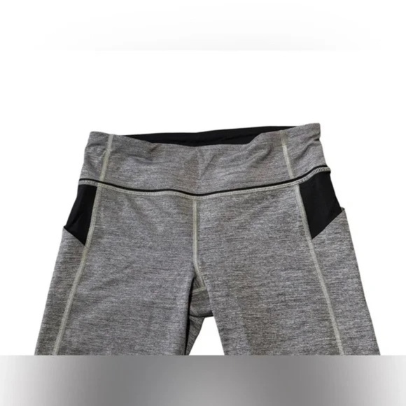 LULULEMON - Pace Rival Crop *22" Heathered Black / Black in Size 6 - Picture 10 of 10